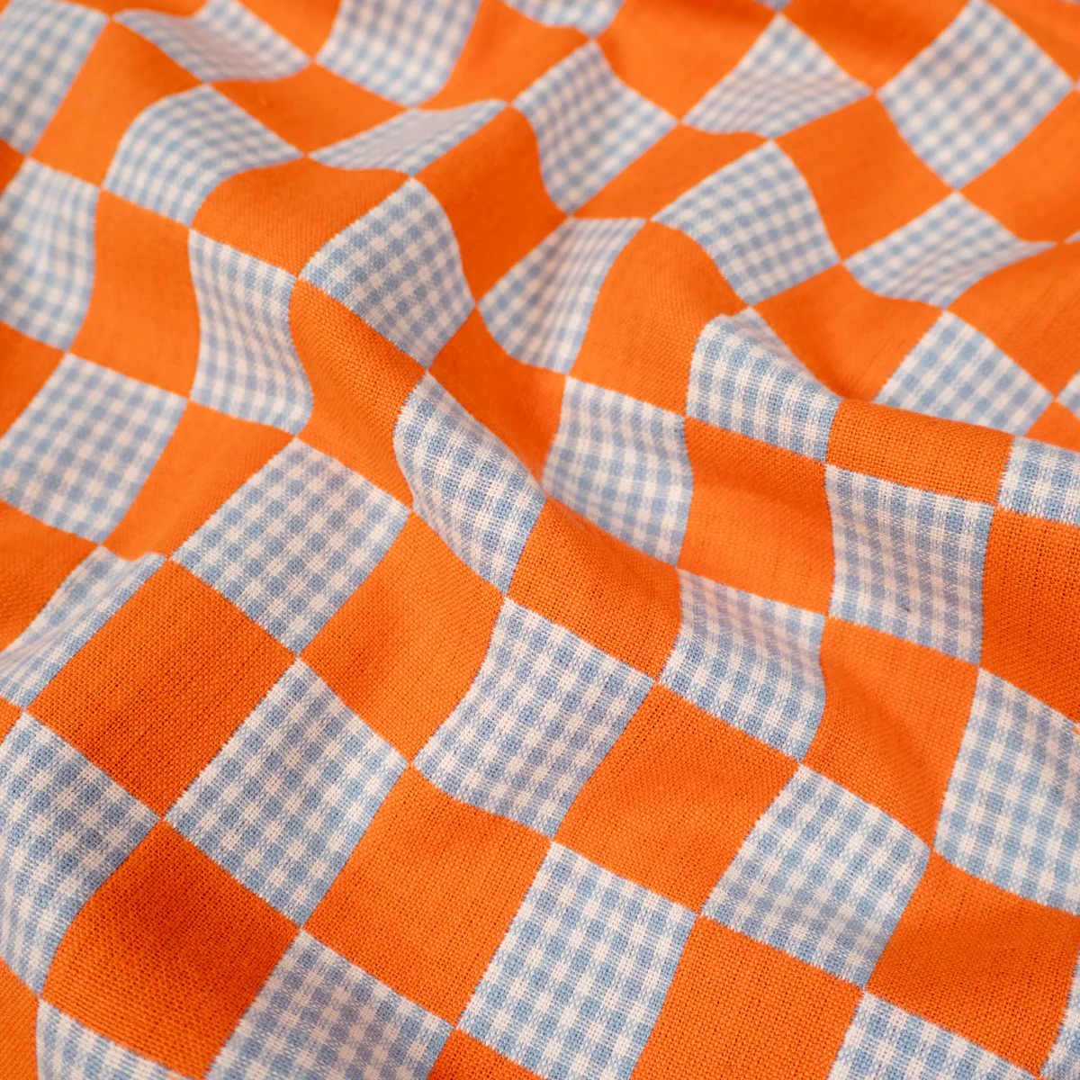 Tissu double étoffe - Fableism® - Checkmate Casepack - Orange et bleu - Image 4